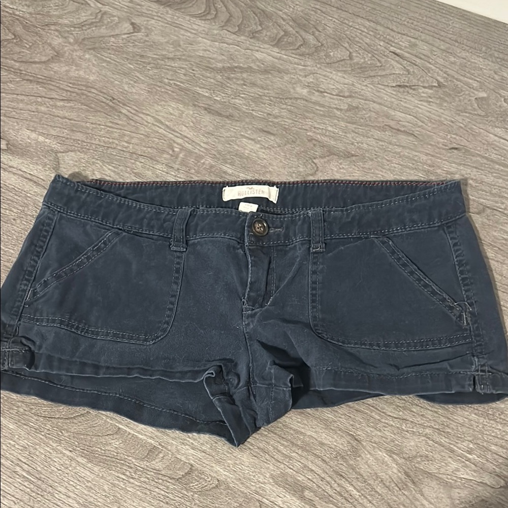 • Hollister • blue shorts